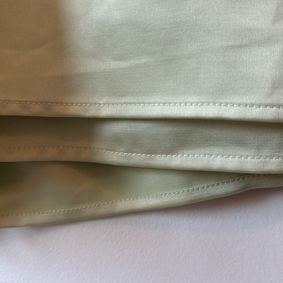 NWT S’edge Daisy Short in Lillypad Green - Picture 2 of 4